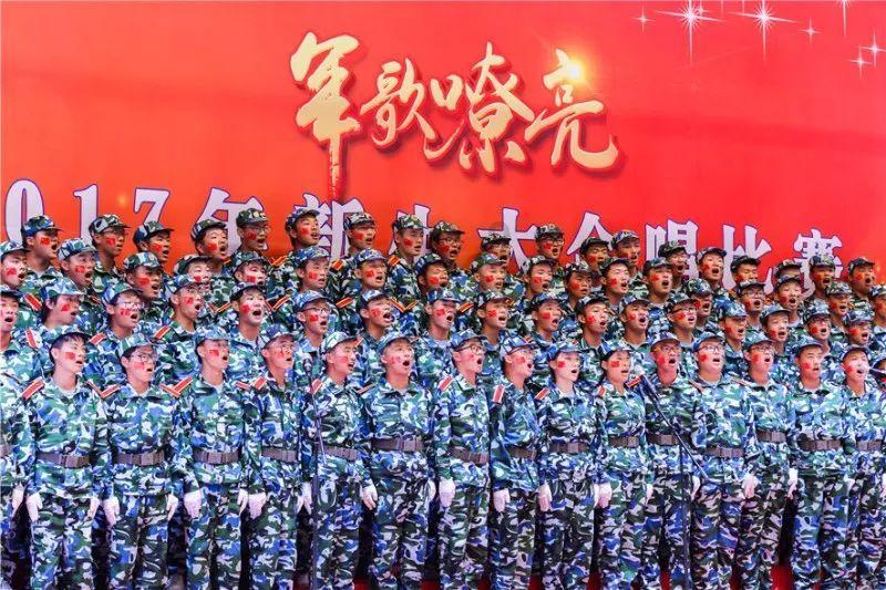 变色超人